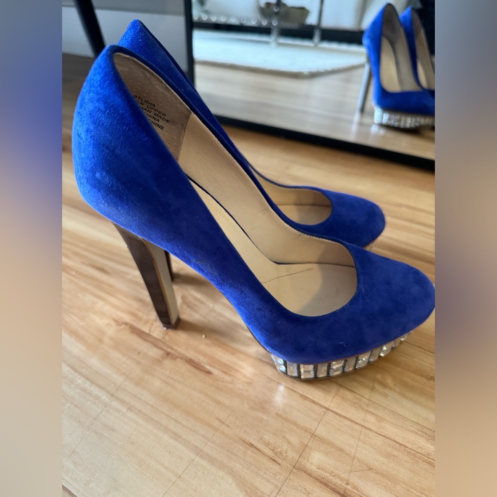 Size 6 heels